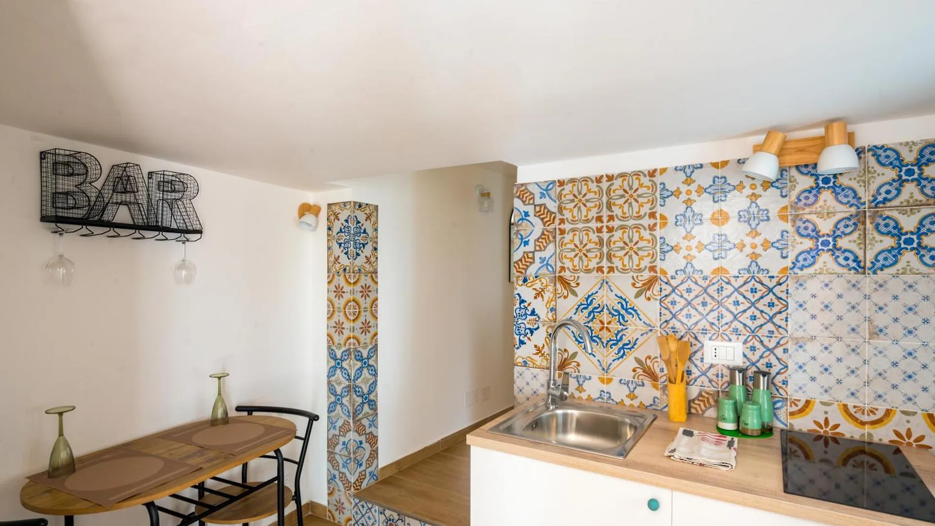 U Pirtusiddu Apartment Palermo 0*,